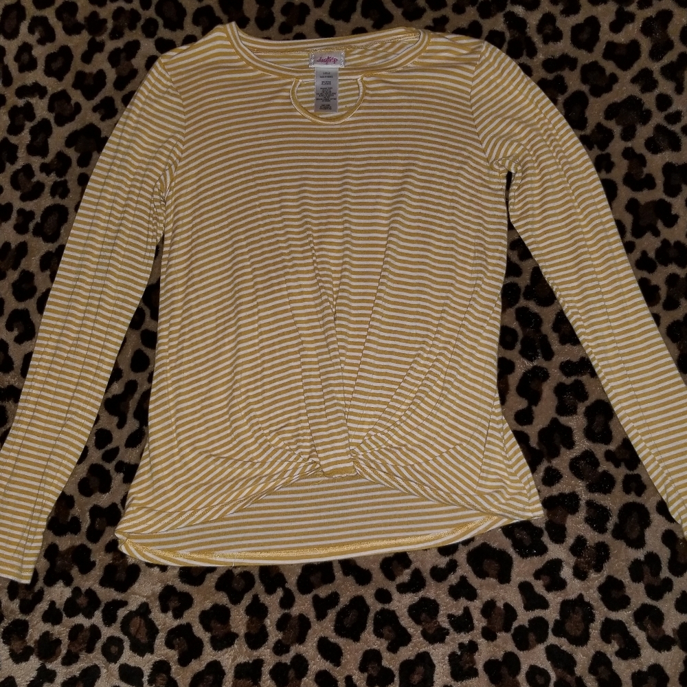 Little girls size Large long sleeve